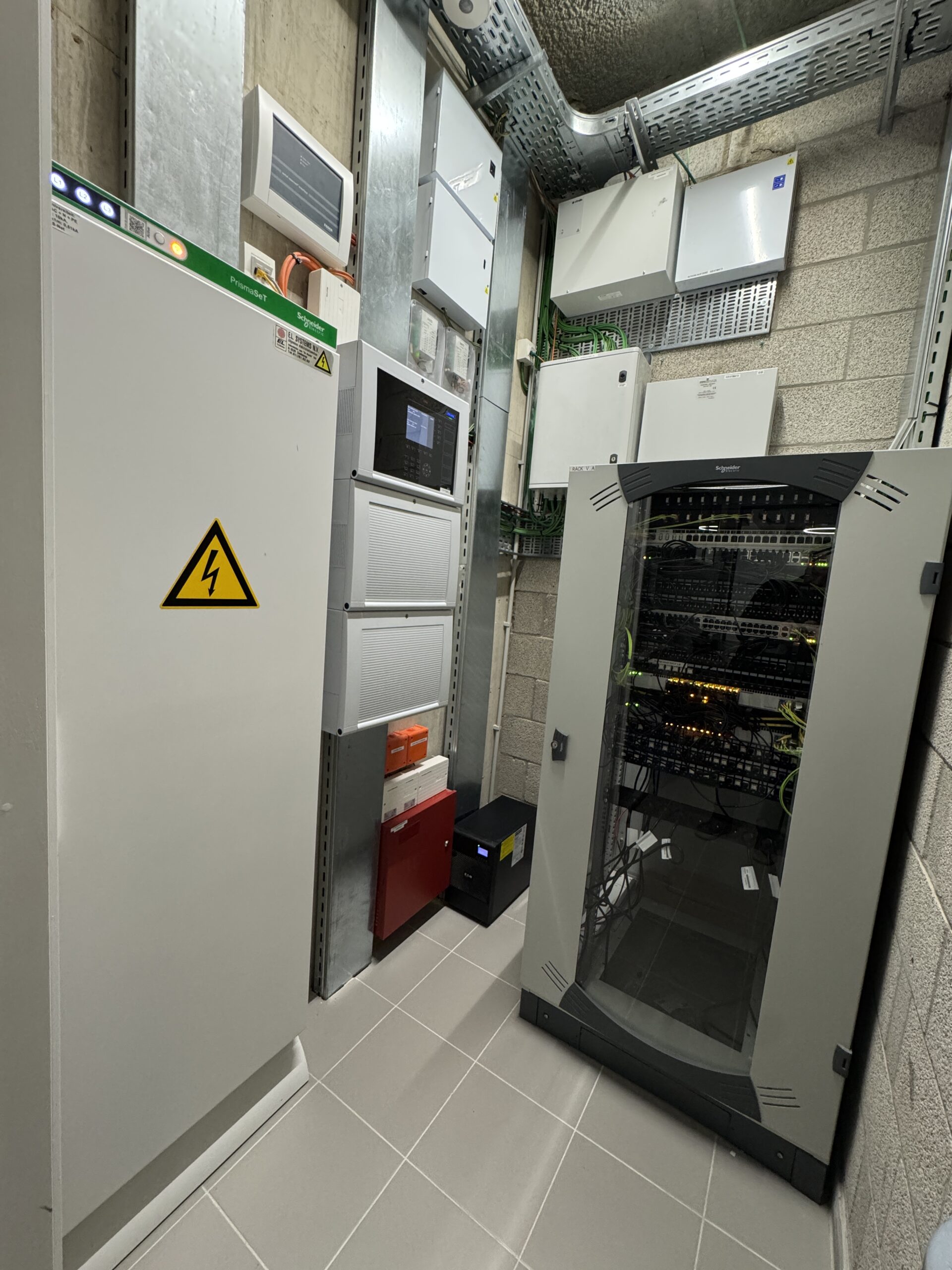 Uhasselt-el-systems7